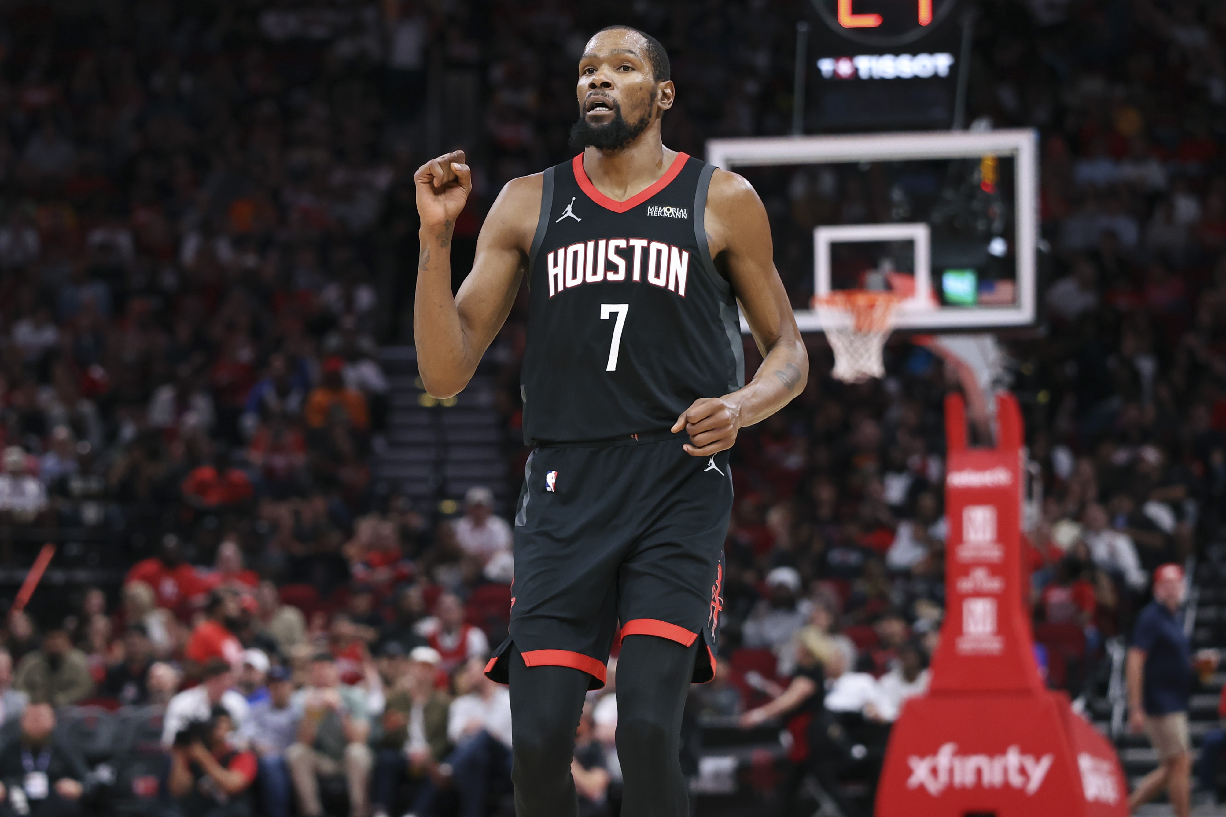 开云体育官方网站-抡冒烟了！杜兰特开局3中0后8中7 半场砍下18分2板3助2断