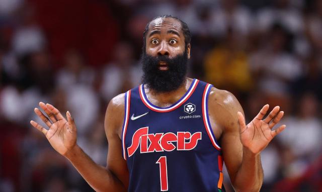 开云体育入口-留76人憋屈去火箭不甘！生涯十字路口 哈登怎么走？