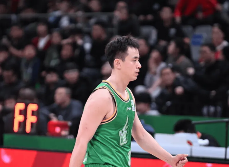 开云体育官方app-赵继伟全场9中4，三分6中1得到12分7篮板6助攻