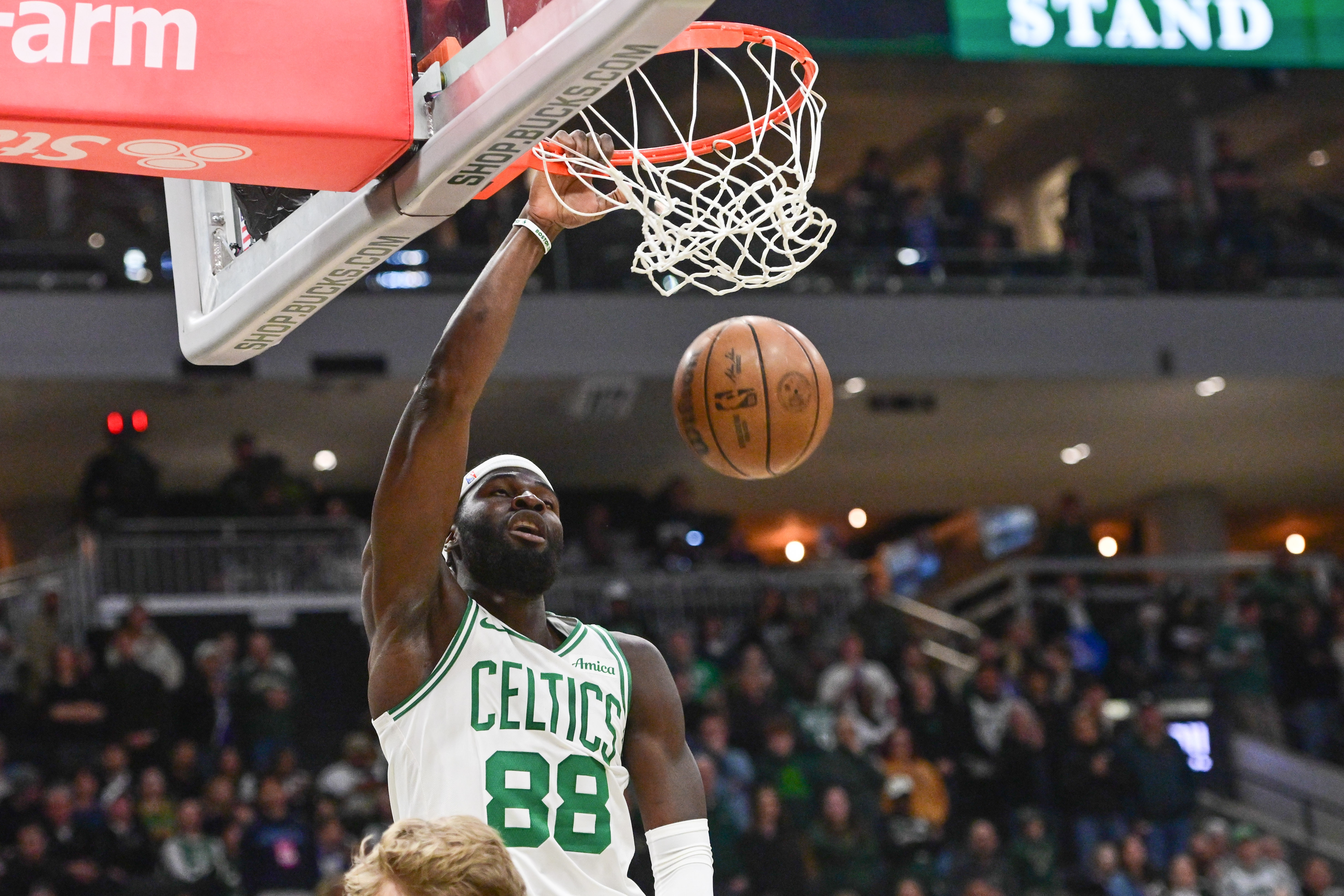 开云体育平台app-杰伦·布朗：奎塔一直在进步 他配得上被列入最快进步球员候选